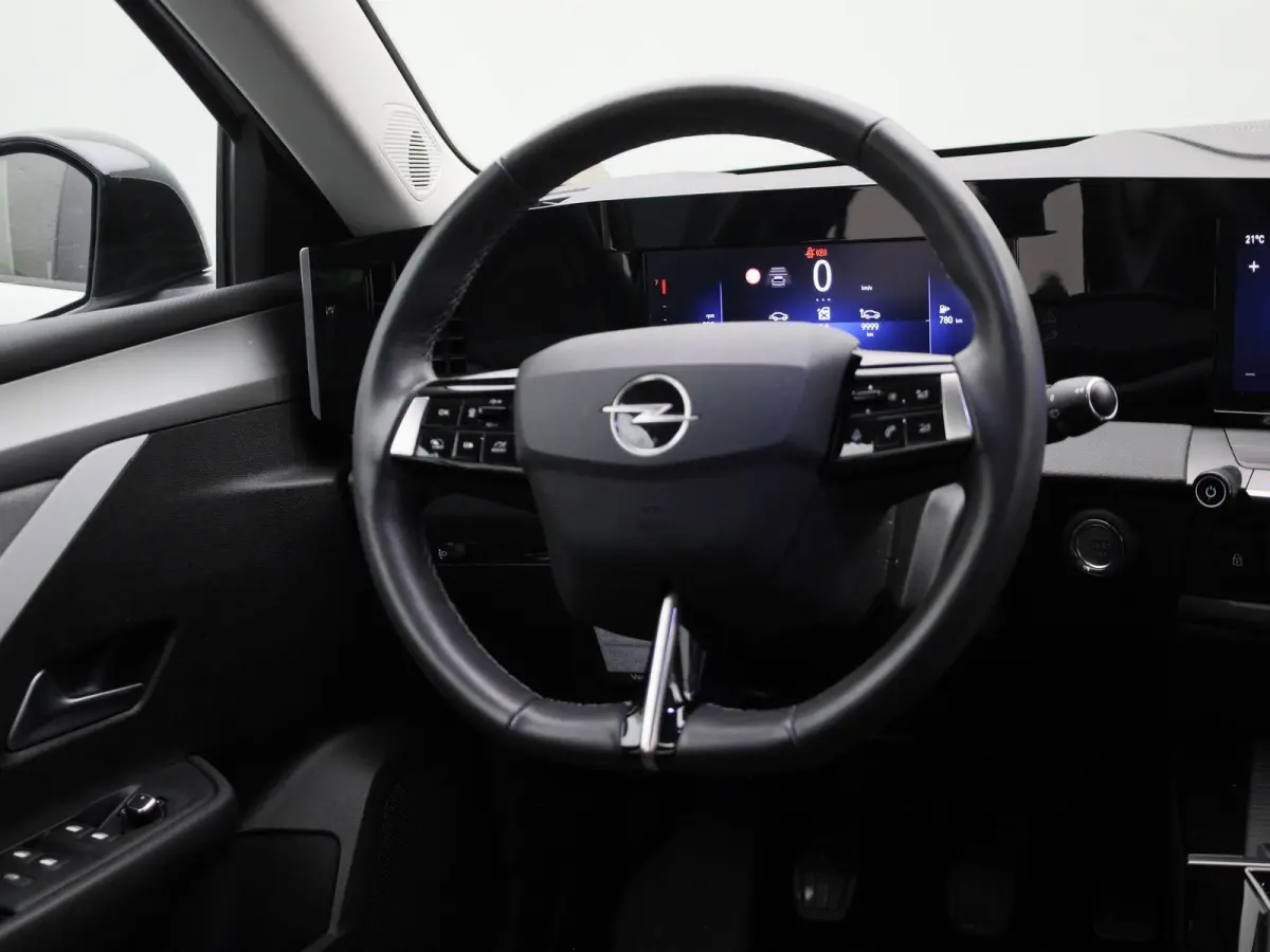 1.2 Business Edition | Apple Carplay / Android Auto | Lichtmetalen Velgen | Privacy Glass | Trekhaak Afneembaar |