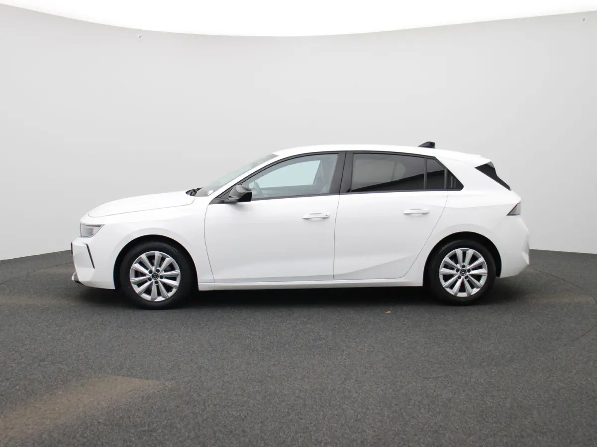 1.2 Business Edition | Apple Carplay / Android Auto | Lichtmetalen Velgen | Privacy Glass | Trekhaak Afneembaar |