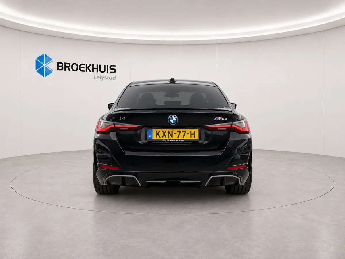 M50 84KWH 544PK HIGH EXECUTIVE M-SPORT SOH 92,96% / NAVI / LEDER / LASER-LED / CLIMA / PDC / 19" LMV / 360 CAMERA / APPLE CARPLAY / MEMORY SEATS / ELEKTR. TREKHAAK / KEYLESS / ADAP.T CRUISEC