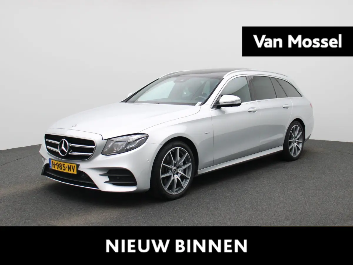 200 Business Solution Sport | Panoramadak | Apple Carplay / Android Auto | Sfeerverlichting | 360 Camera | Trekhaak | Parkeersensoren |