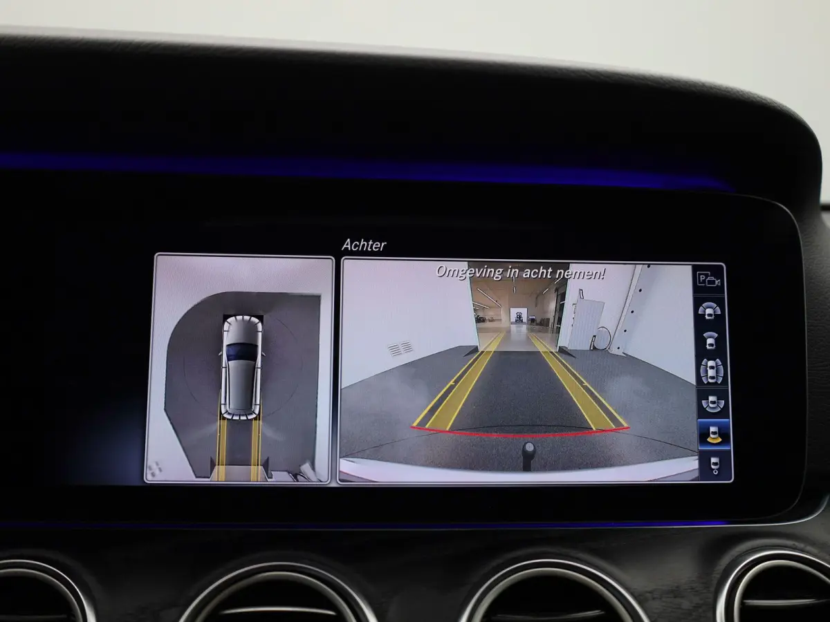 200 Business Solution Sport | Panoramadak | Apple Carplay / Android Auto | Sfeerverlichting | 360 Camera | Trekhaak | Parkeersensoren |