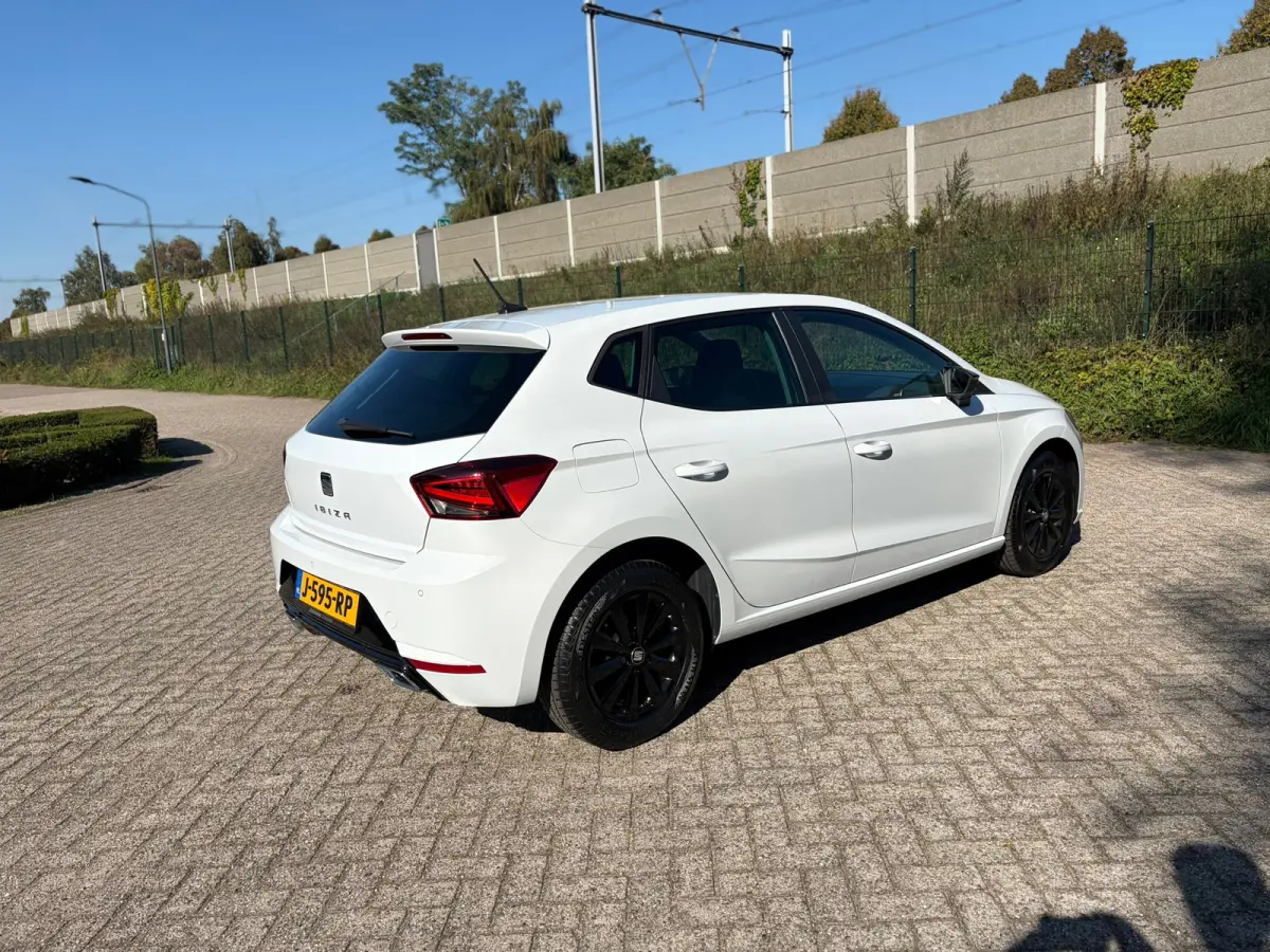1.0 TSI FR DIGITALDASH I CARPLAY I NAP I CAMERA I CRUISE I PDC