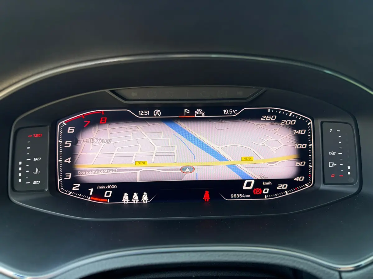 1.0 TSI FR DIGITALDASH I CARPLAY I NAP I CAMERA I CRUISE I PDC