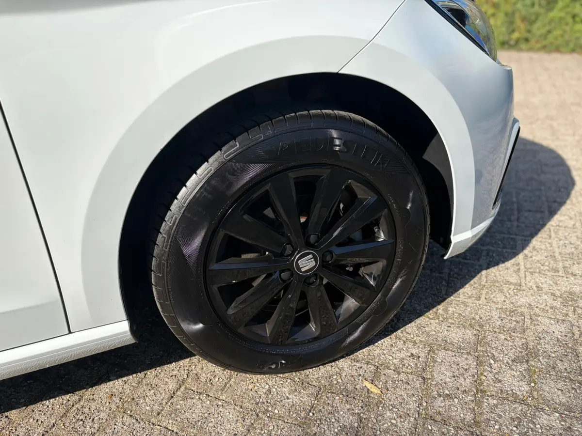 1.0 TSI FR DIGITALDASH I CARPLAY I NAP I CAMERA I CRUISE I PDC
