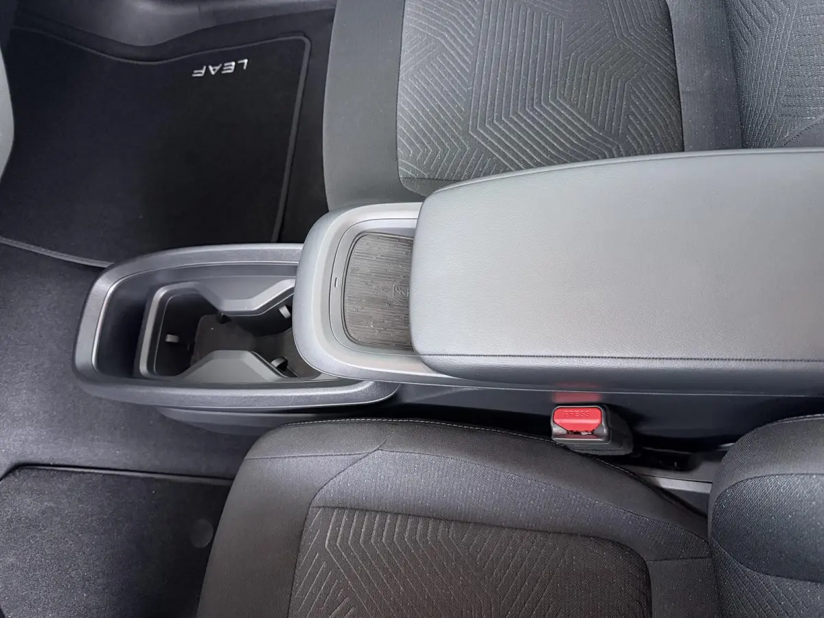 Engage Plus 75 kWh | Nu tijdelijk met €2.000,- inruilvoordeel! | Warmtepomp | Stoel- en stuurverwarming | Pro-Pilot Assist | 622km WLTP rijbereik | Google Build -In navigatie