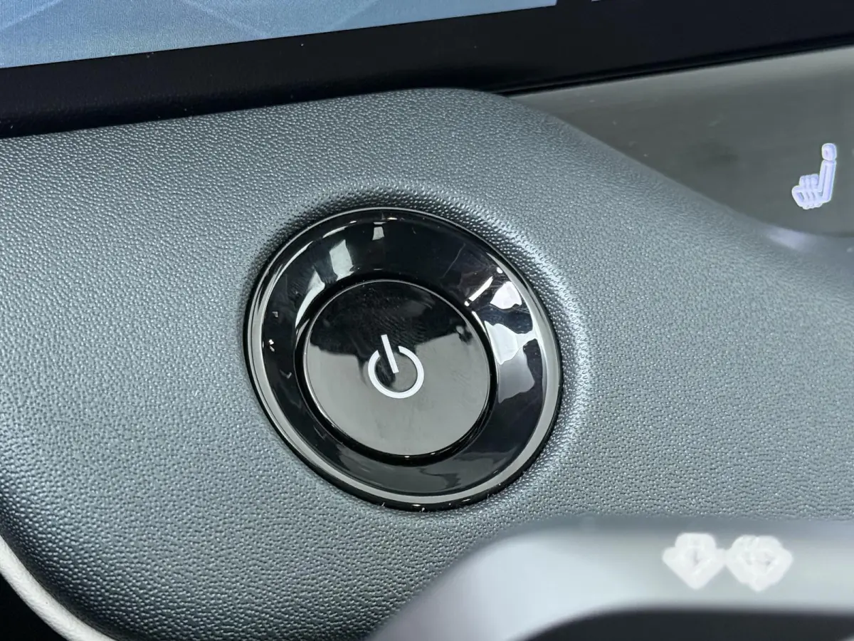Engage Plus 75 kWh | Nu tijdelijk met €2.000,- inruilvoordeel! | Warmtepomp | Stoel- en stuurverwarming | Pro-Pilot Assist | 622km WLTP rijbereik | Google Build -In navigatie