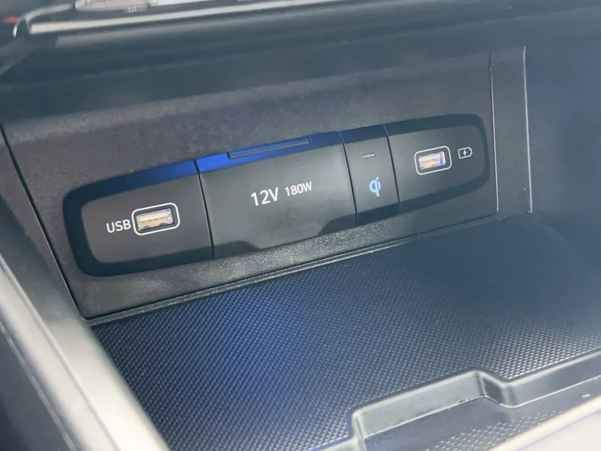 1.6 T-GDI HEV 230pk Comfort Smart | Camera | Climate controle | Elektrische achterklep | Premium Audio | Carplay | Adaptive cruise controle | Stoelverwarming | Stoelverwarming