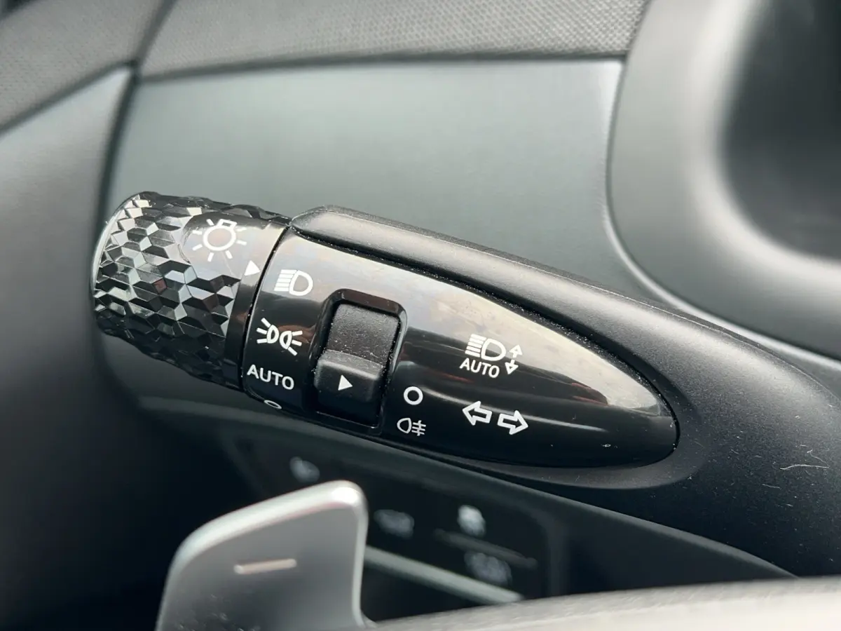 1.6 T-GDI HEV 230pk Comfort Smart | Camera | Climate controle | Elektrische achterklep | Premium Audio | Carplay | Adaptive cruise controle | Stoelverwarming | Stoelverwarming