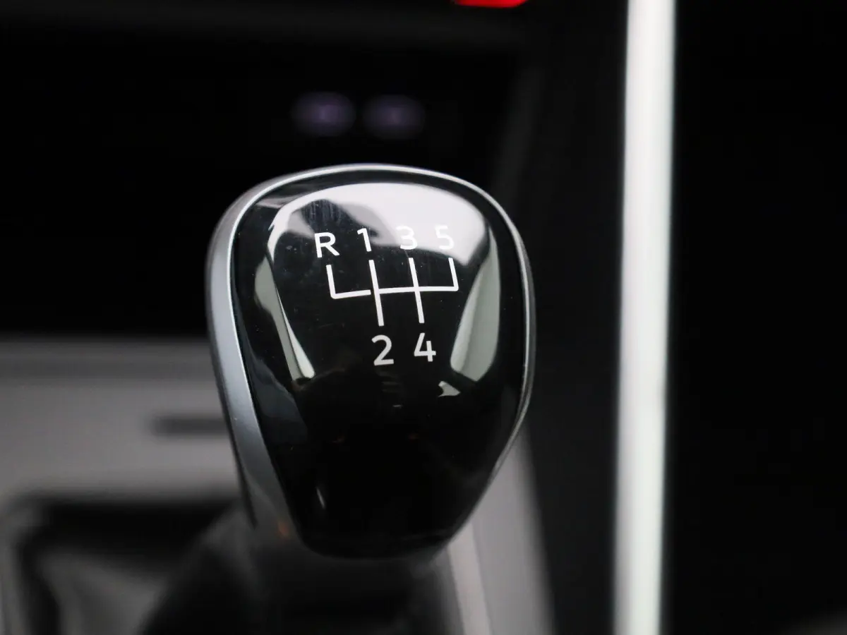 1.0 TSI Life Business VERWACHT !!!