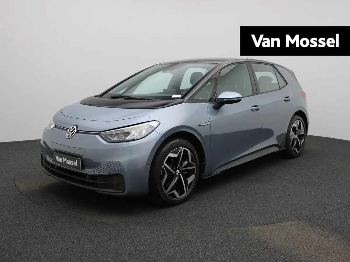 | Achteruitrijcamera | Apple Carplay | ACC | Stoelverwarming | Climate Control |