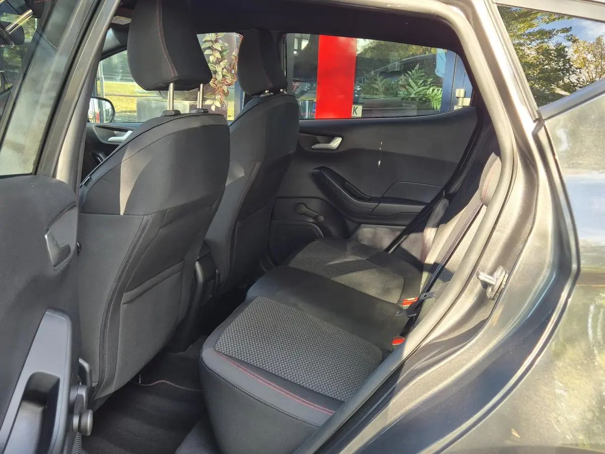 1.0 EcoBoost ST-Line | Navigatie | Climate Control | Cruise Control | Licht metalen velgen
