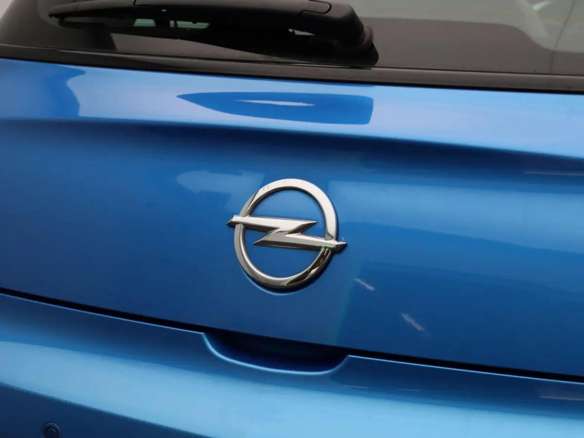 1.0 Turbo Rocks | Elektrisch Vouwdak | Stoelverwarming | Stuurverwarming | Parkeersensoren | Lederen Bekleding |