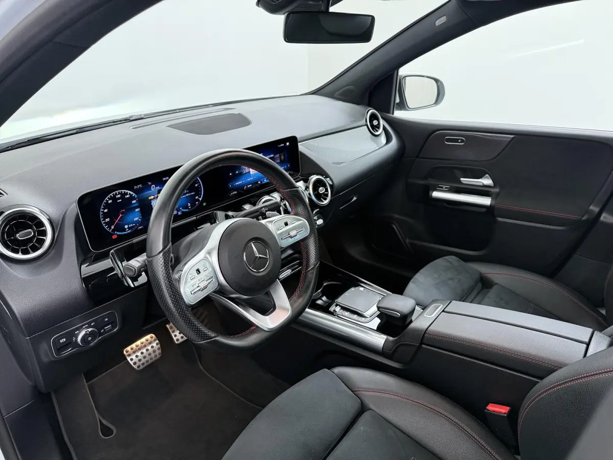 180 Business Solution AMG | Panoramadak | Navigatie | Apple CarPlay/Android Auto |