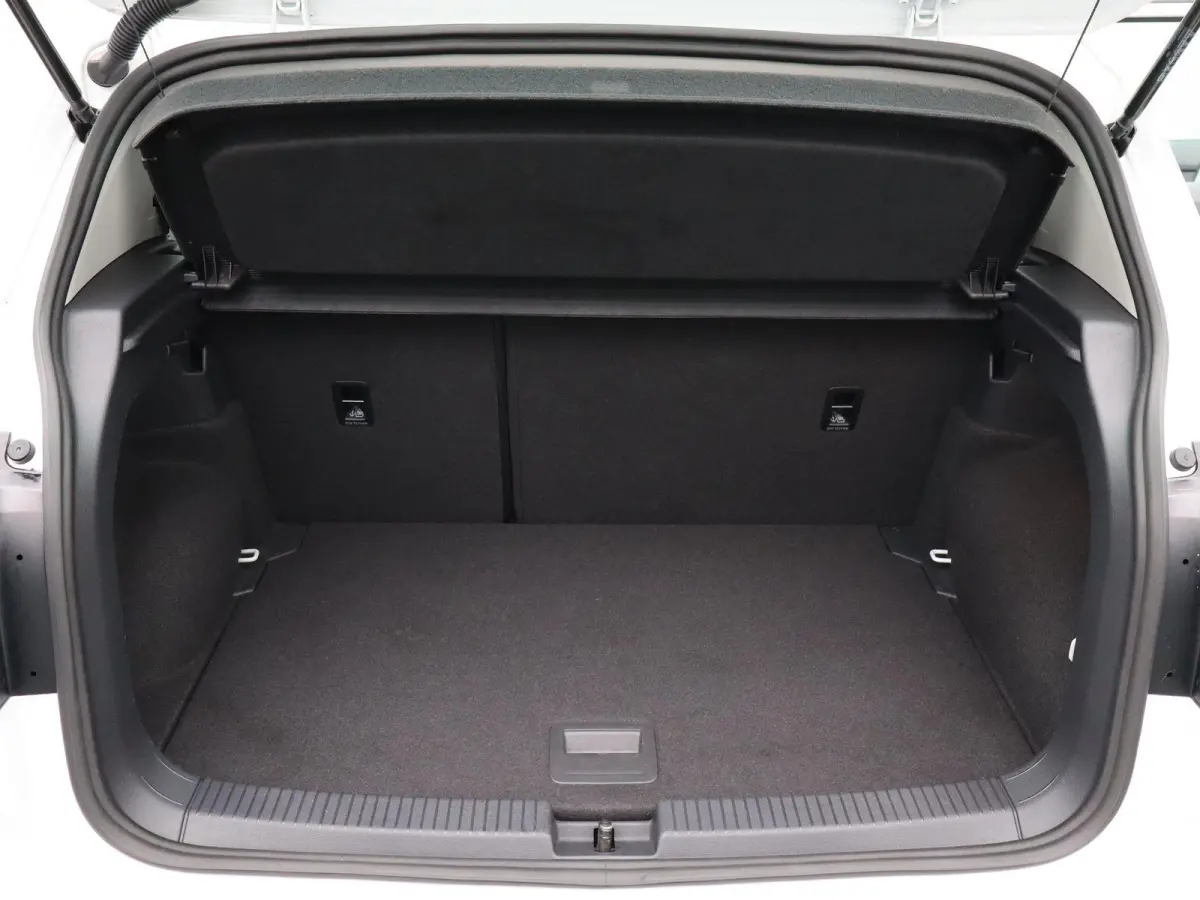 1.0 TSI Life | Automaat | Achteruitrijcamera | Adaptieve Cruise Control |