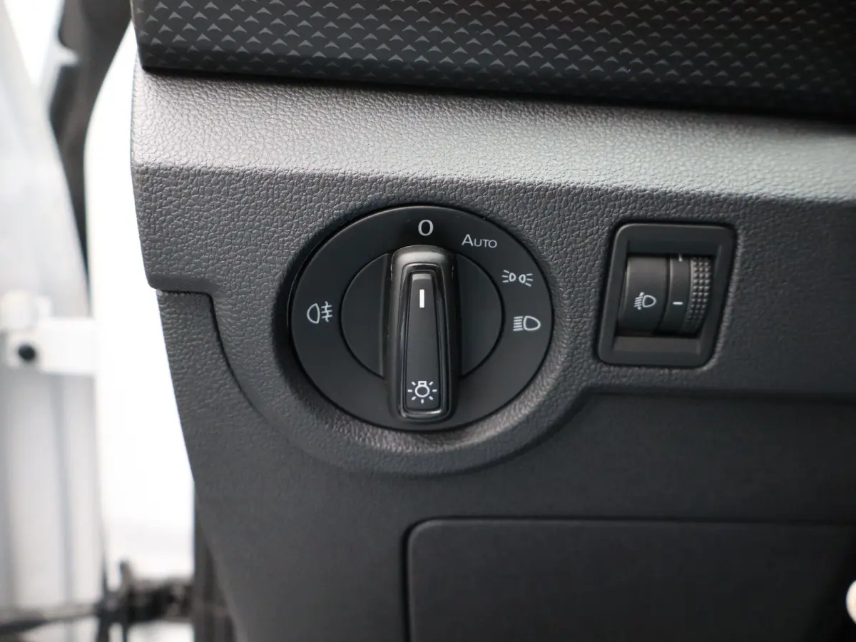 1.0 TSI Life | Automaat | Achteruitrijcamera | Adaptieve Cruise Control |