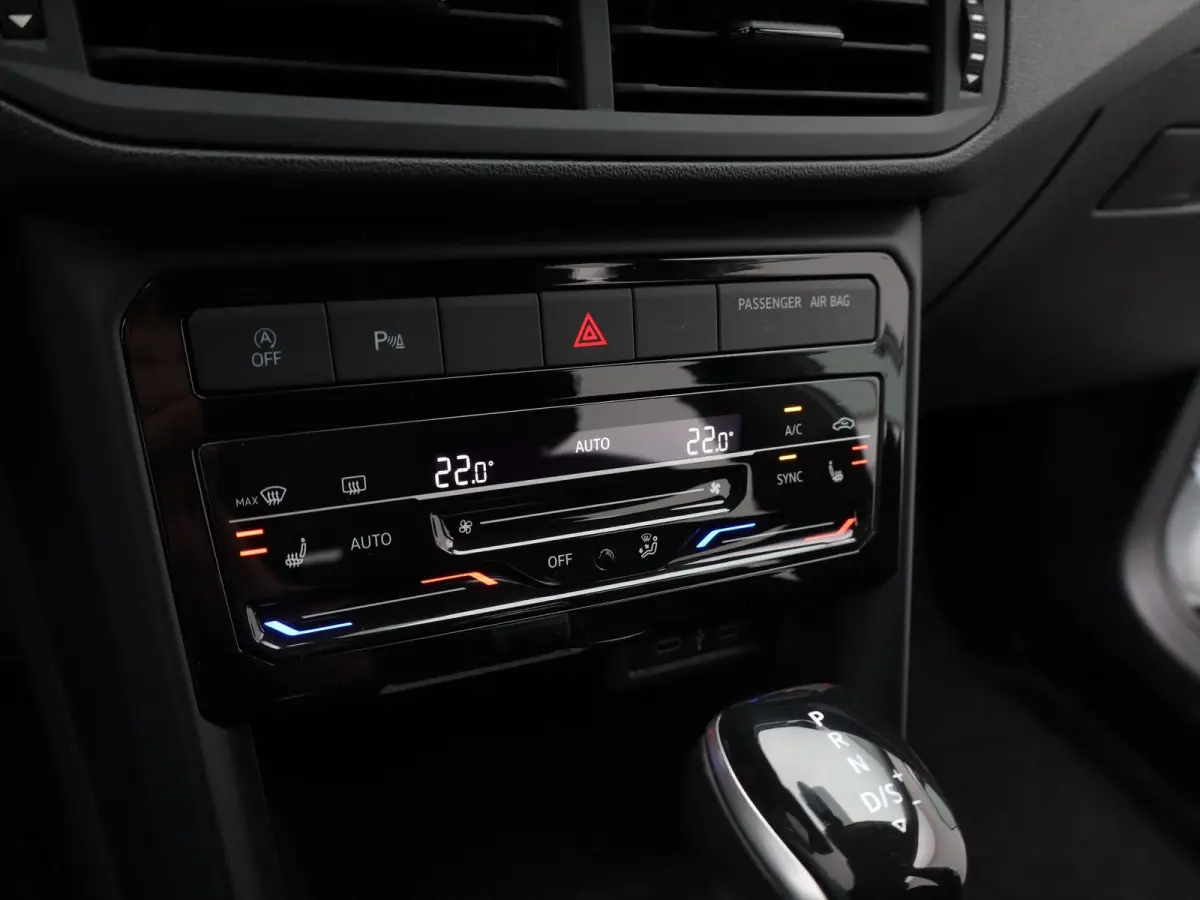 1.0 TSI Life | Automaat | Achteruitrijcamera | Adaptieve Cruise Control |