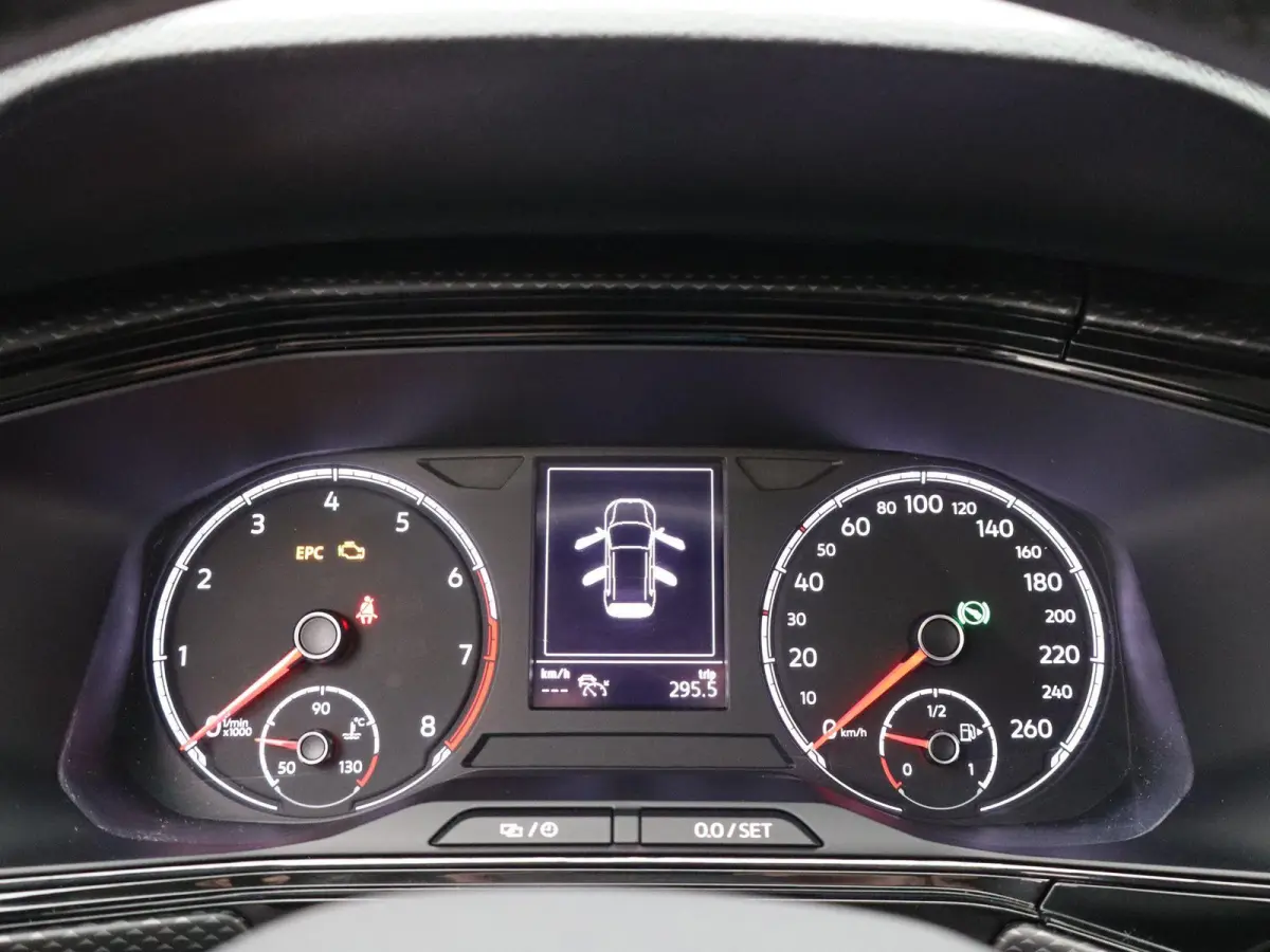 1.0 TSI Life | Automaat | Achteruitrijcamera | Adaptieve Cruise Control |