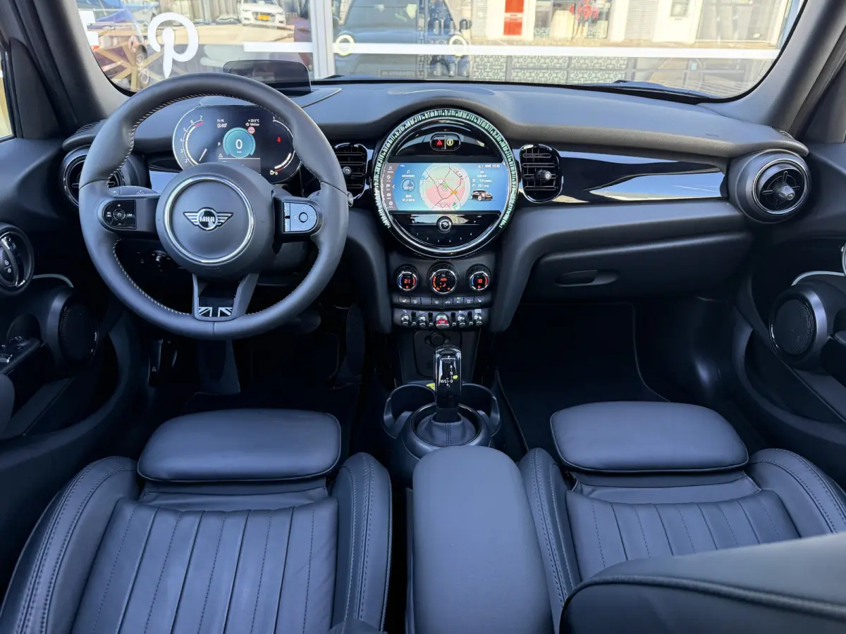 1.5 Cooper Yours Pano/Leder/Camera