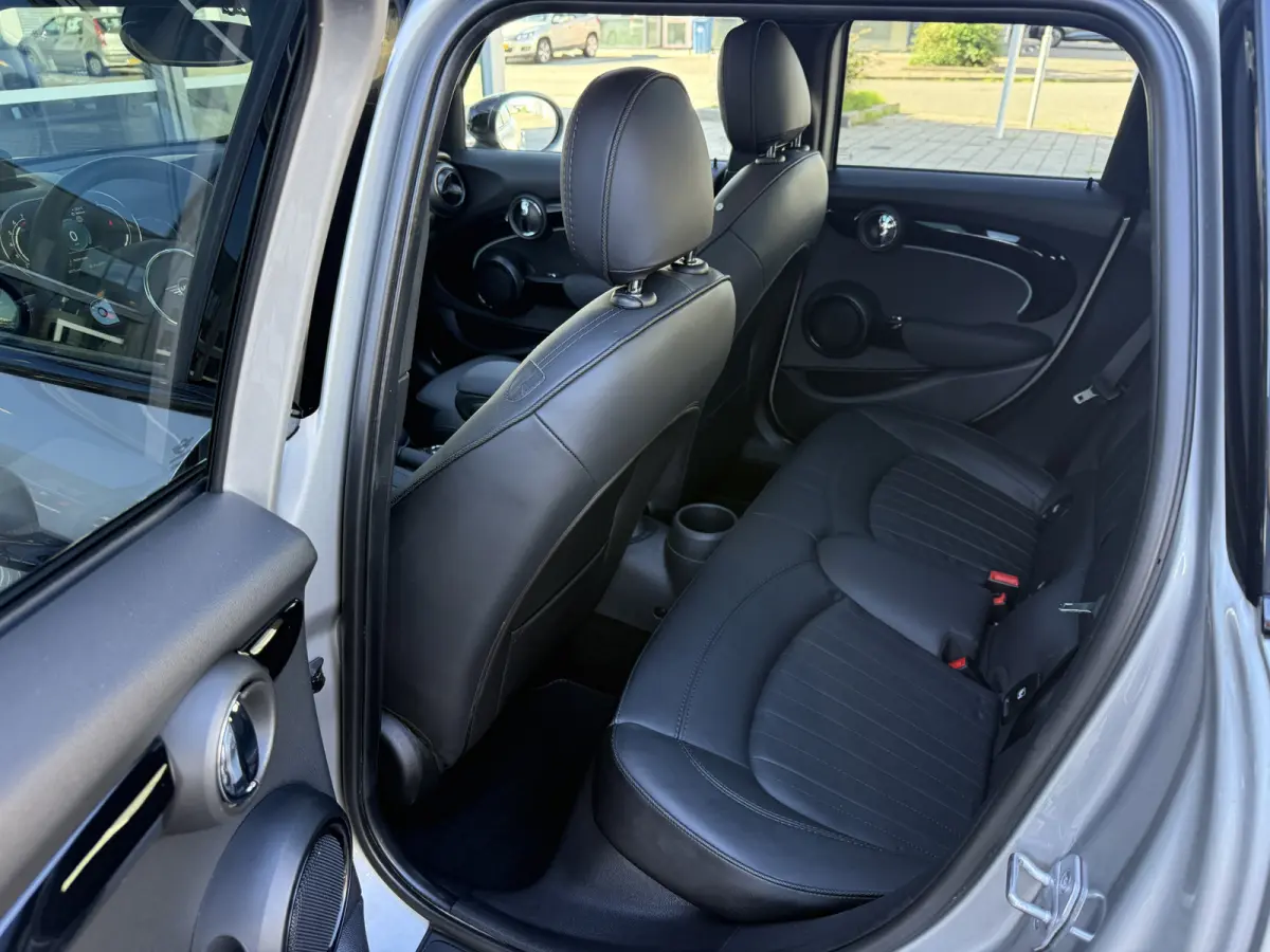 1.5 Cooper Yours Pano/Leder/Camera
