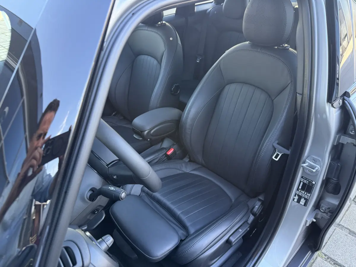 1.5 Cooper Yours Pano/Leder/Camera