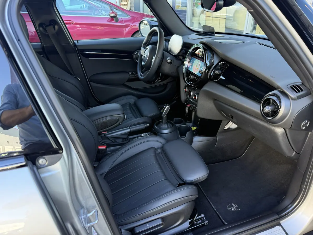 1.5 Cooper Yours Pano/Leder/Camera