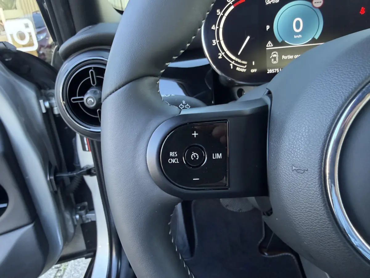 1.5 Cooper Yours Pano/Leder/Camera
