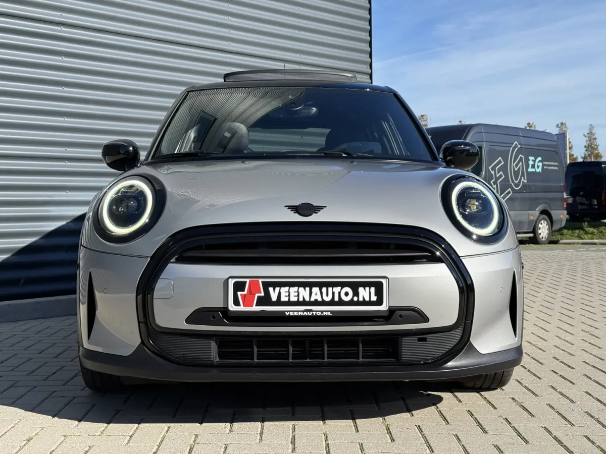 1.5 Cooper Yours Pano/Leder/Camera