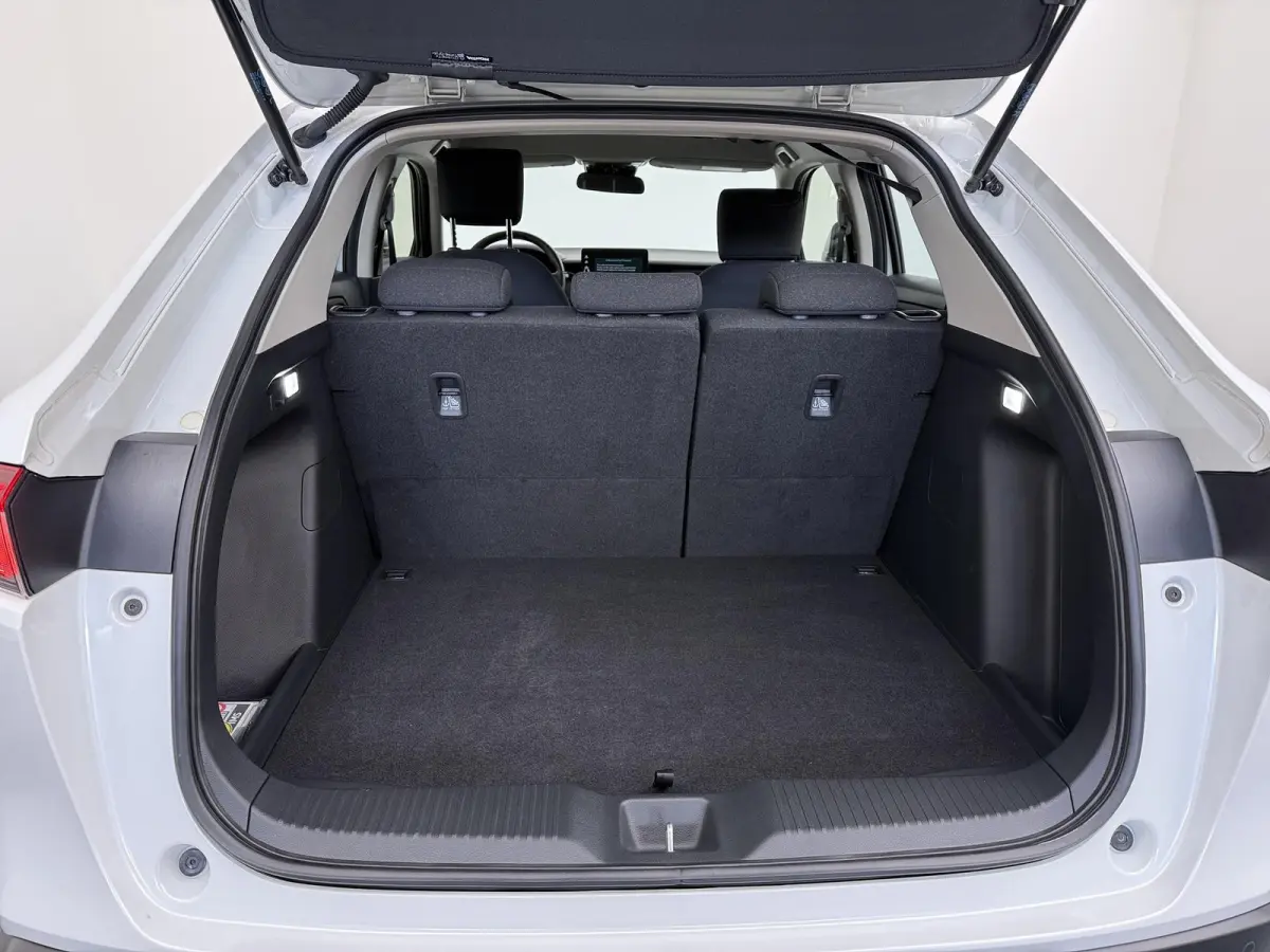 1.5 e:HEV Elegance | Adaptieve Cruise | Camera | Stoelverwarming | Navi |
