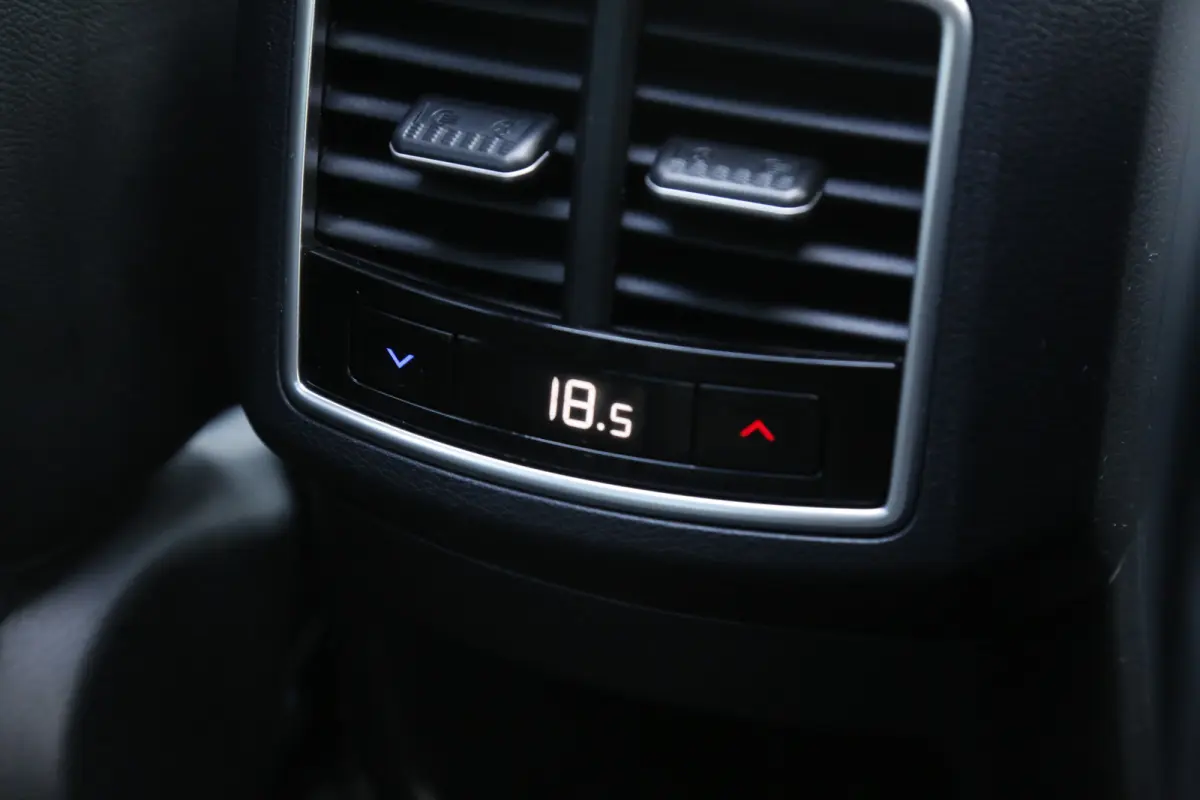 1.6 T-GDi 4WD Plug-in Hybrid AWD GT-Line Premium*Perfect Kia Onderh.*Fabrieksgarantie*Pano/Afneemb. Trekhaak/H&K/ACC met stuurhulp/Leder/Stoelverw.V+A/Stuurverw./Stoelkoeling/360Camera/Dodeh