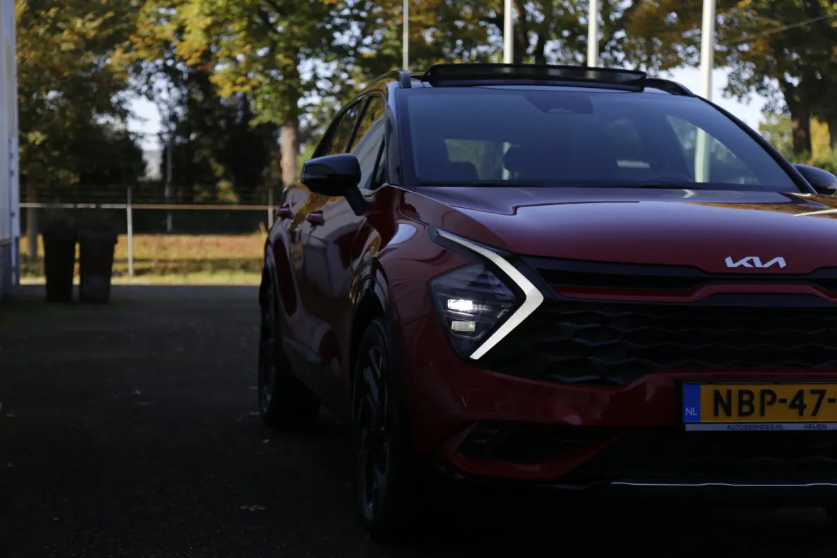 1.6 T-GDi 4WD Plug-in Hybrid AWD GT-Line Premium*Perfect Kia Onderh.*Fabrieksgarantie*Pano/Afneemb. Trekhaak/H&K/ACC met stuurhulp/Leder/Stoelverw.V+A/Stuurverw./Stoelkoeling/360Camera/Dodeh