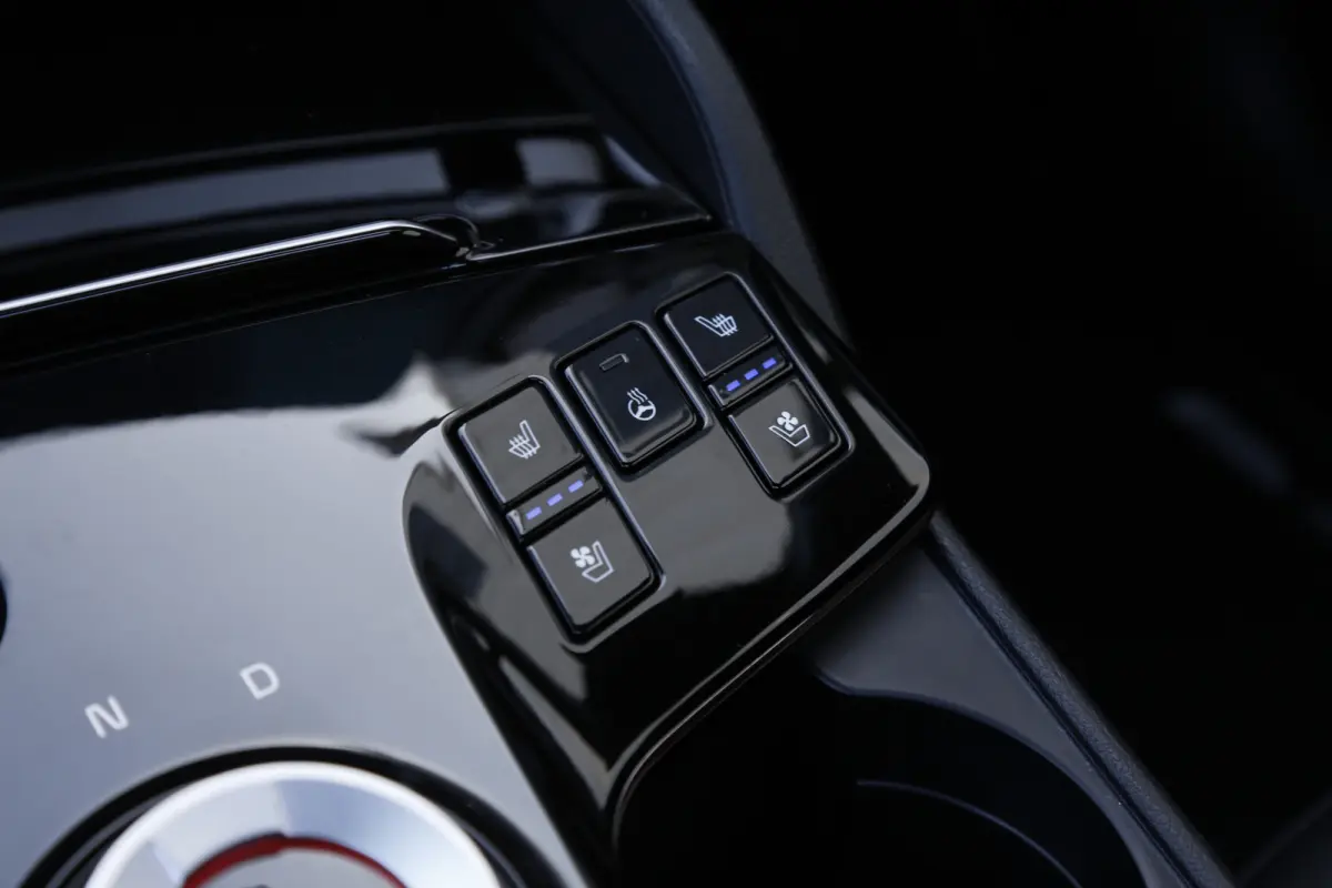 1.6 T-GDi 4WD Plug-in Hybrid AWD GT-Line Premium*Perfect Kia Onderh.*Fabrieksgarantie*Pano/Afneemb. Trekhaak/H&K/ACC met stuurhulp/Leder/Stoelverw.V+A/Stuurverw./Stoelkoeling/360Camera/Dodeh