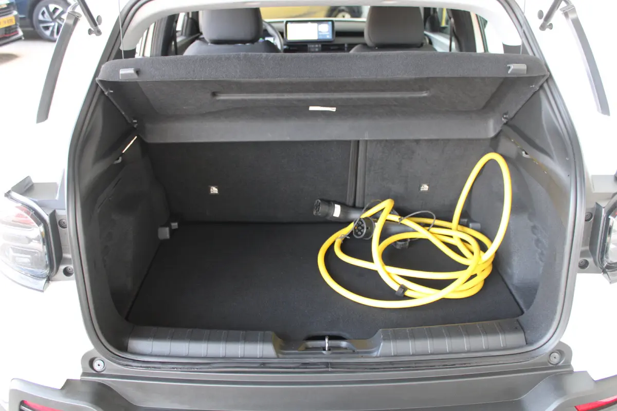 Longitude 54 kWh | SOH 95% | Keyless entry | Navigatie | Voorruitverwarming | Stoelverwarming |