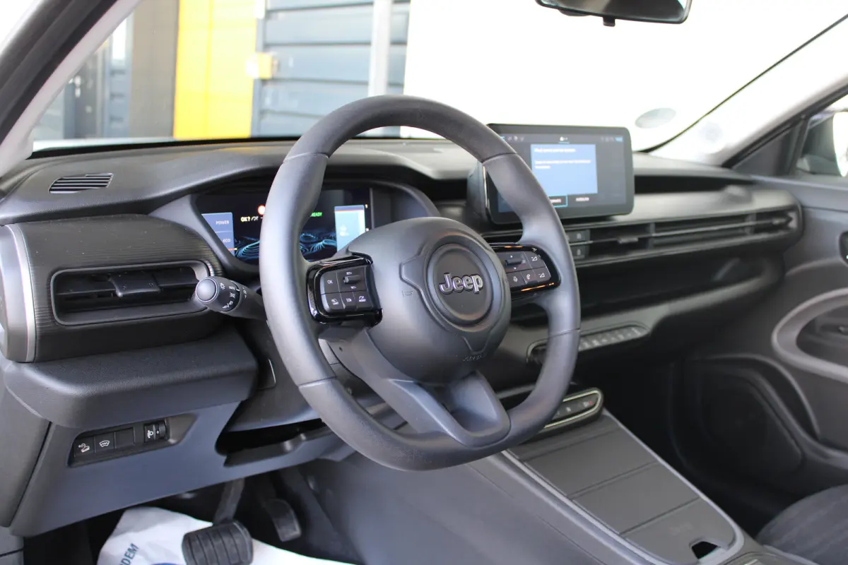 Longitude 54 kWh | SOH 95% | Keyless entry | Navigatie | Voorruitverwarming | Stoelverwarming |