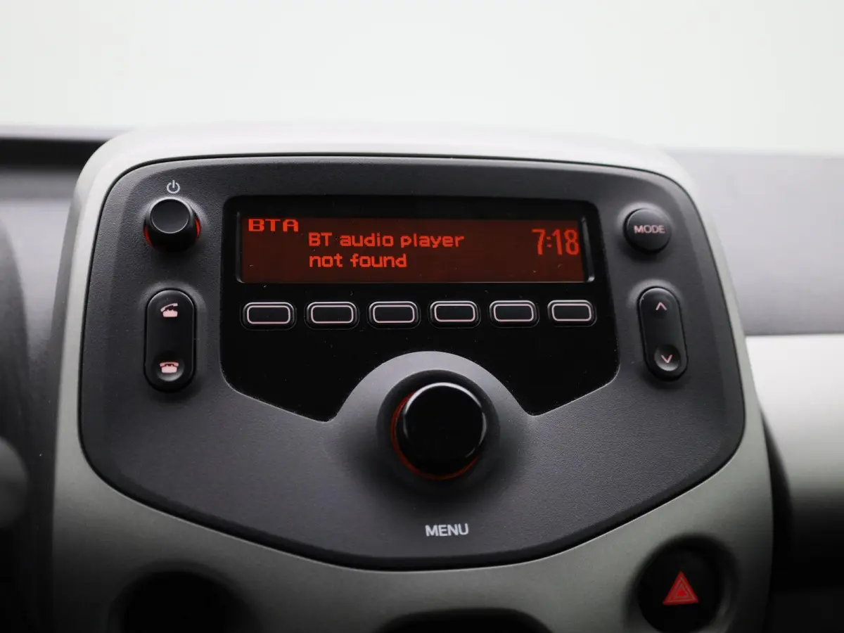 1.0 e-VTi Active | Airco | LED |