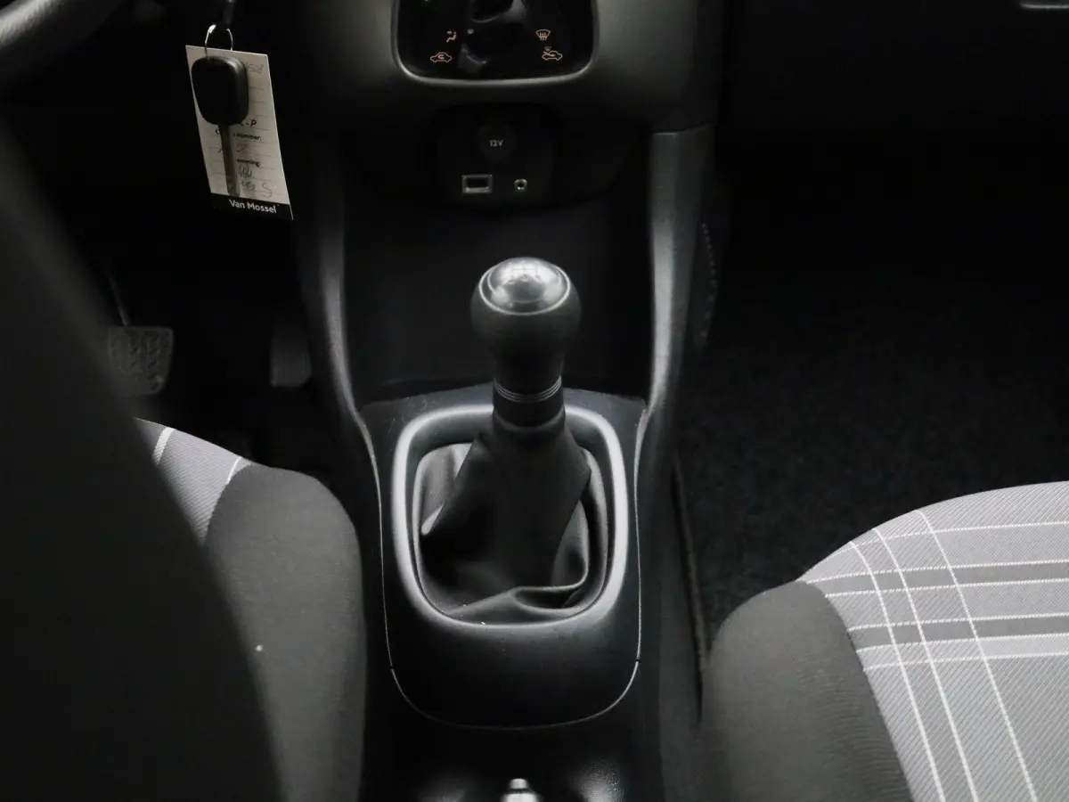 1.0 e-VTi Active | Airco | LED |