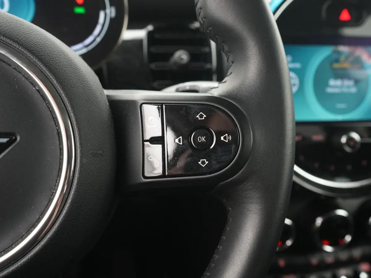 MINI Electric Collection 33 kWh | WLTP 234 KM | Automaat | Apple Carplay/Android Auto | Connected Services | 12 Maanden Garantie |