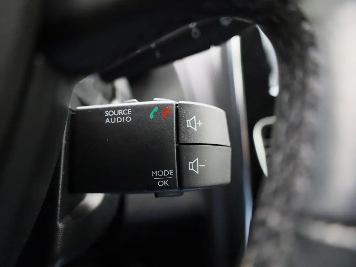 0.9 TCe Intens | Achteruitrijcamera | Parkeersensoren | Airco |
