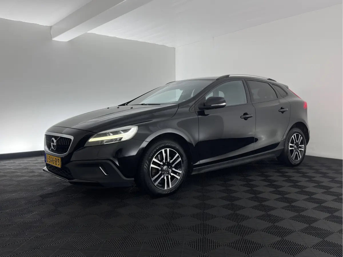 2.0 D2 Momentum *NAVI-FULLMAP | COMFORT-SEATS | ECC | PDC | CRUISE | 16''ALU*