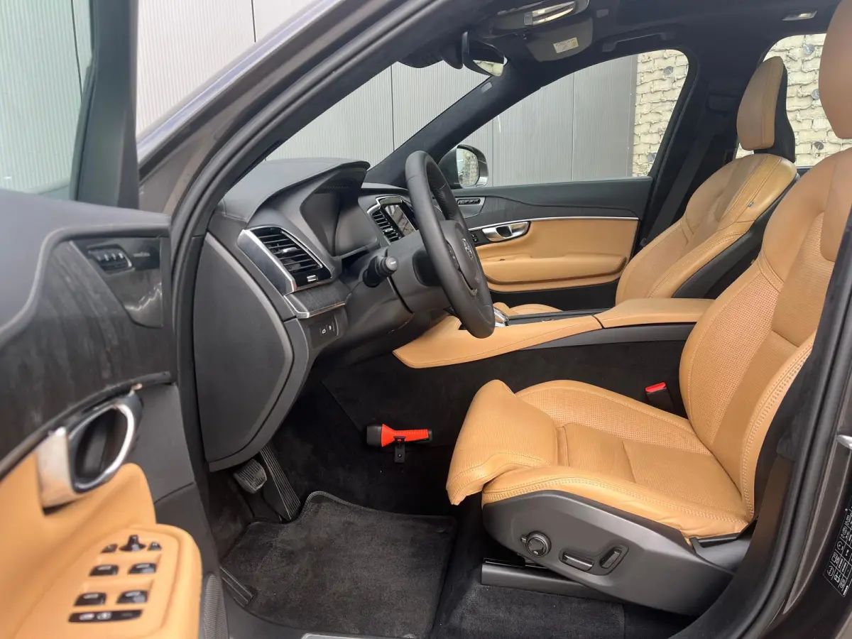 2.0 T8 Recharge AWD Ultimate Bright 7P | Adaptive Cruise | Luchtvering | Nappa Lederen Bekleding | Panoramadak |
