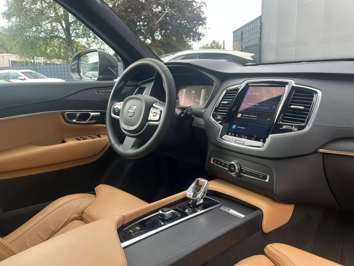 2.0 T8 Recharge AWD Ultimate Bright 7P | Adaptive Cruise | Luchtvering | Nappa Lederen Bekleding | Panoramadak |
