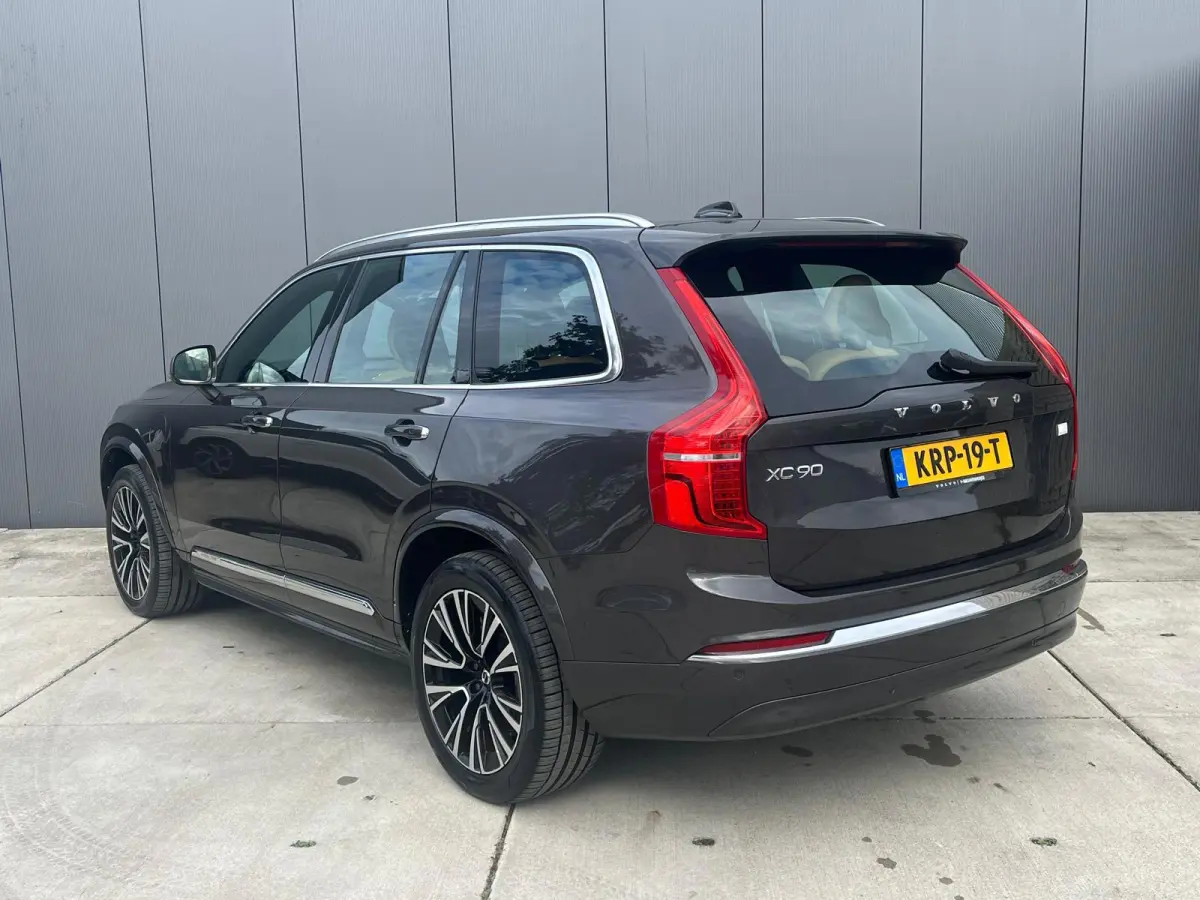 2.0 T8 Recharge AWD Ultimate Bright 7P | Adaptive Cruise | Luchtvering | Nappa Lederen Bekleding | Panoramadak |
