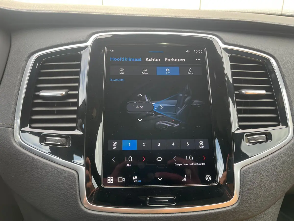 2.0 T8 Recharge AWD Ultimate Bright 7P | Adaptive Cruise | Luchtvering | Nappa Lederen Bekleding | Panoramadak |