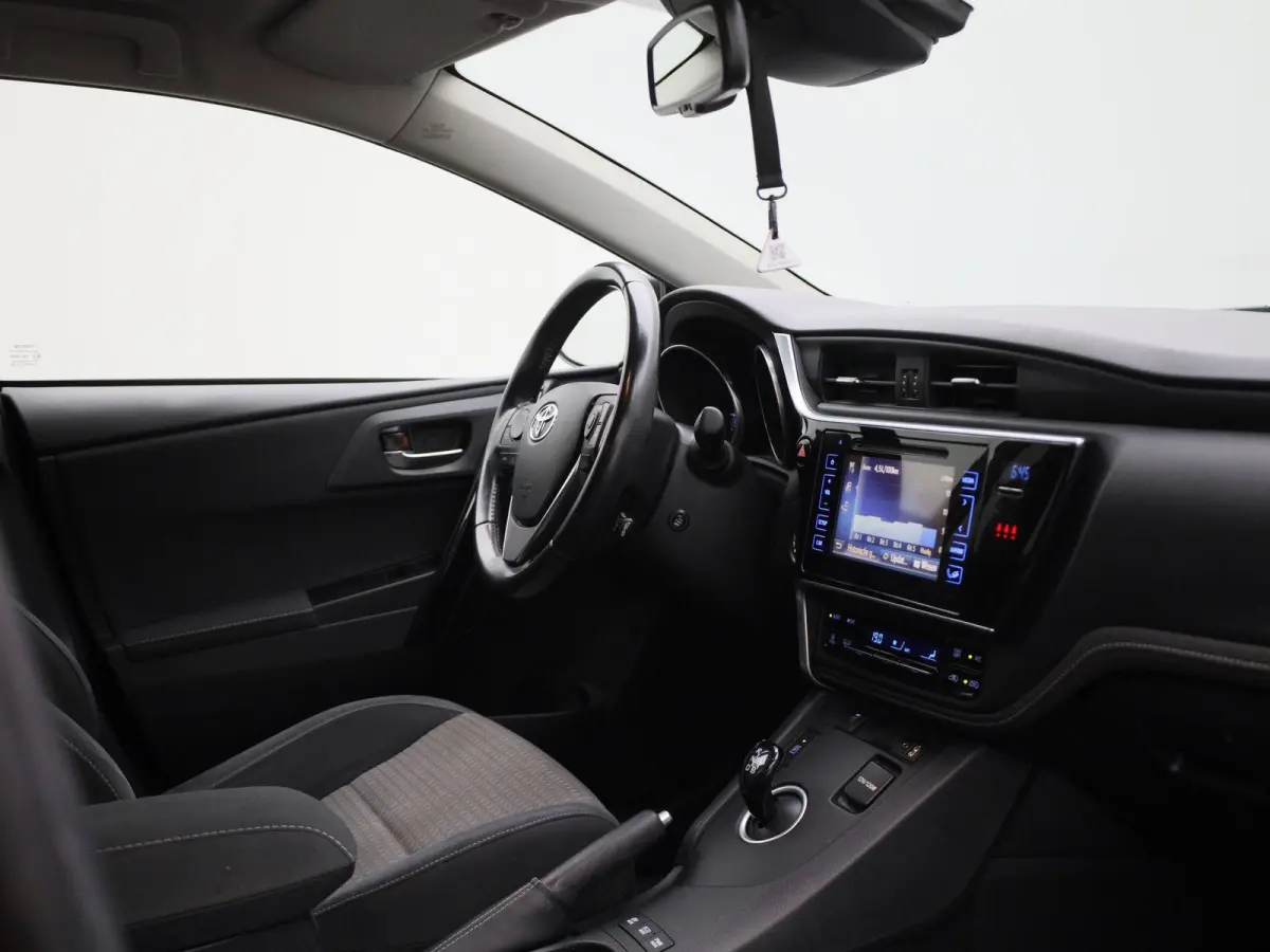1.8 Hybrid Black Edition | Achteruitrijcamera | Climate Control | Sportstoelen |