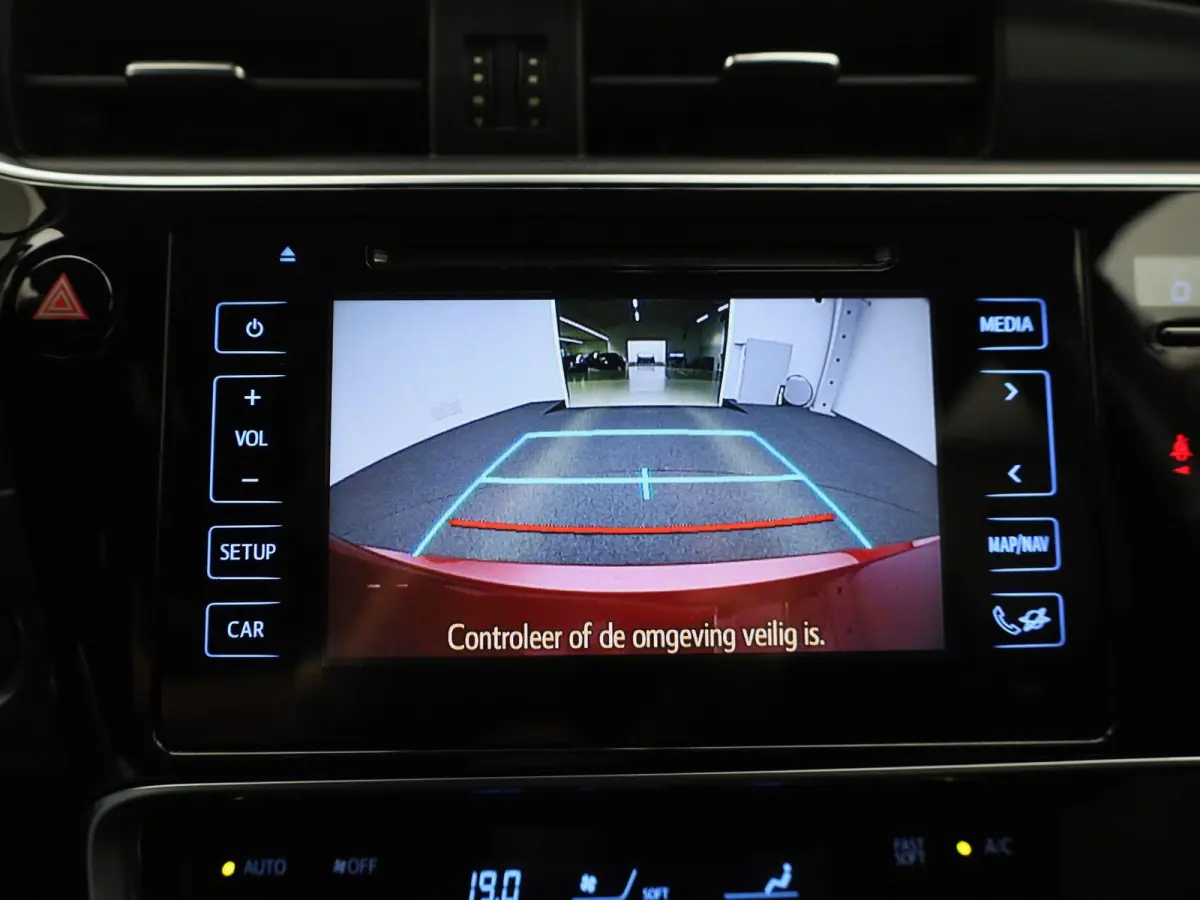 1.8 Hybrid Black Edition | Achteruitrijcamera | Climate Control | Sportstoelen |