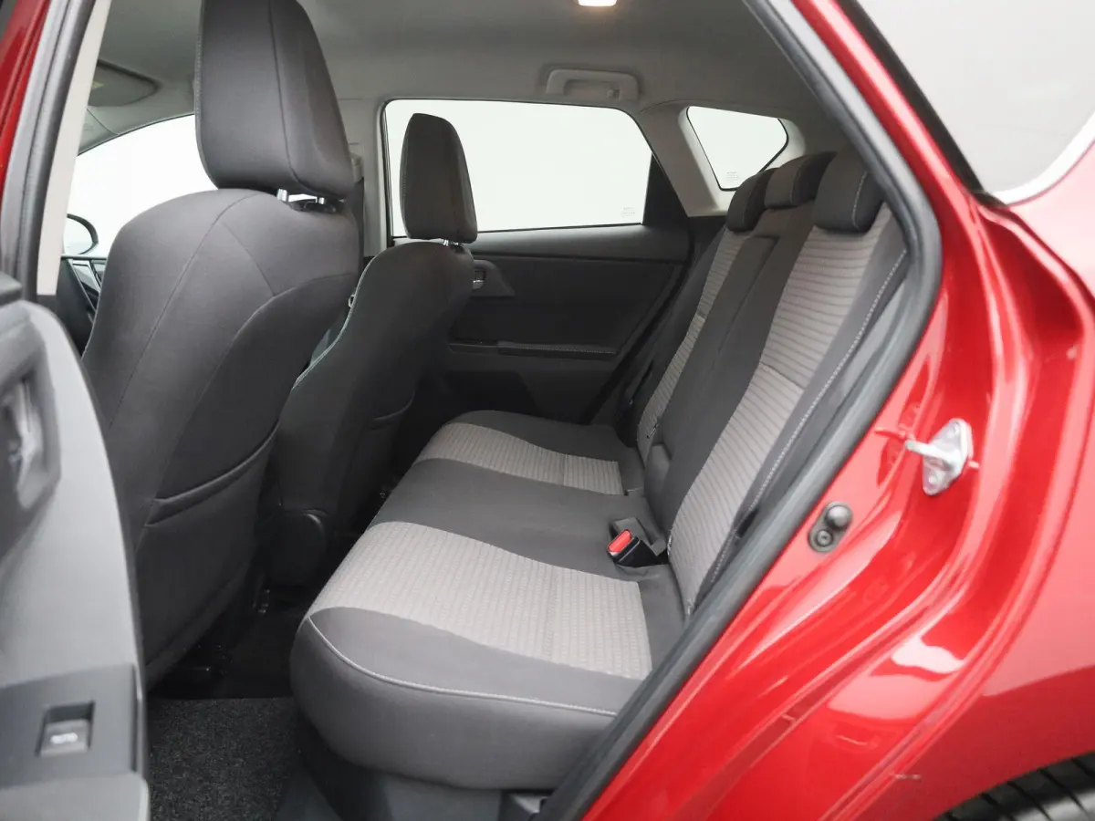 1.8 Hybrid Black Edition | Achteruitrijcamera | Climate Control | Sportstoelen |