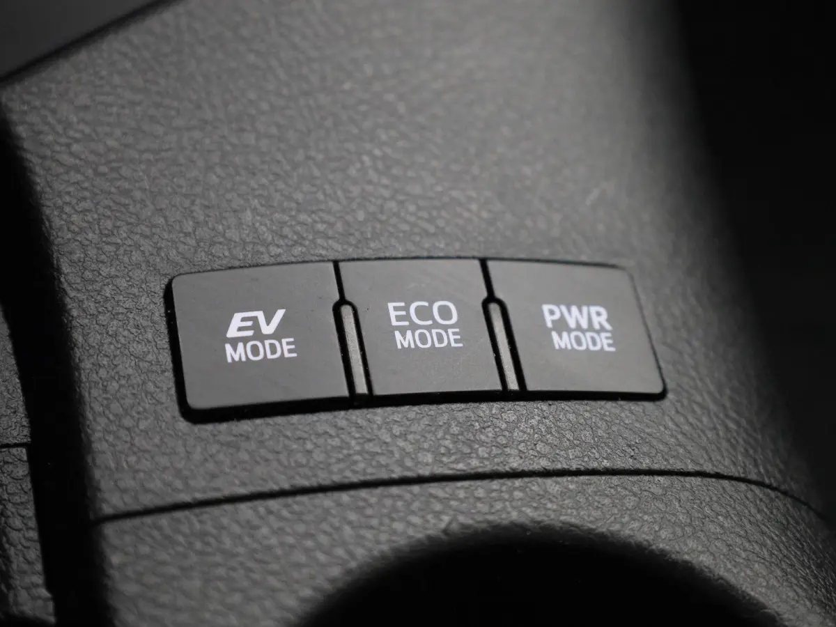 1.8 Hybrid Black Edition | Achteruitrijcamera | Climate Control | Sportstoelen |