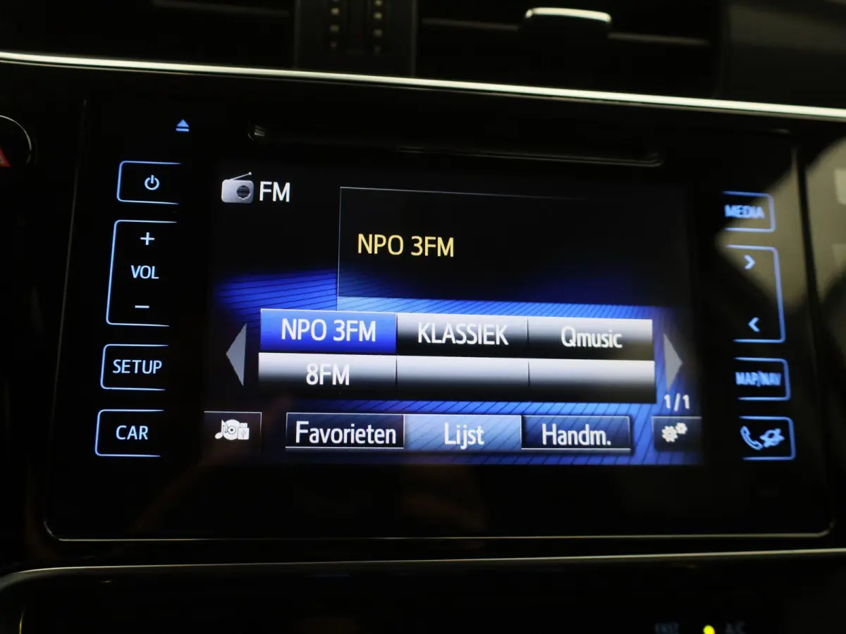 1.8 Hybrid Black Edition | Achteruitrijcamera | Climate Control | Sportstoelen |