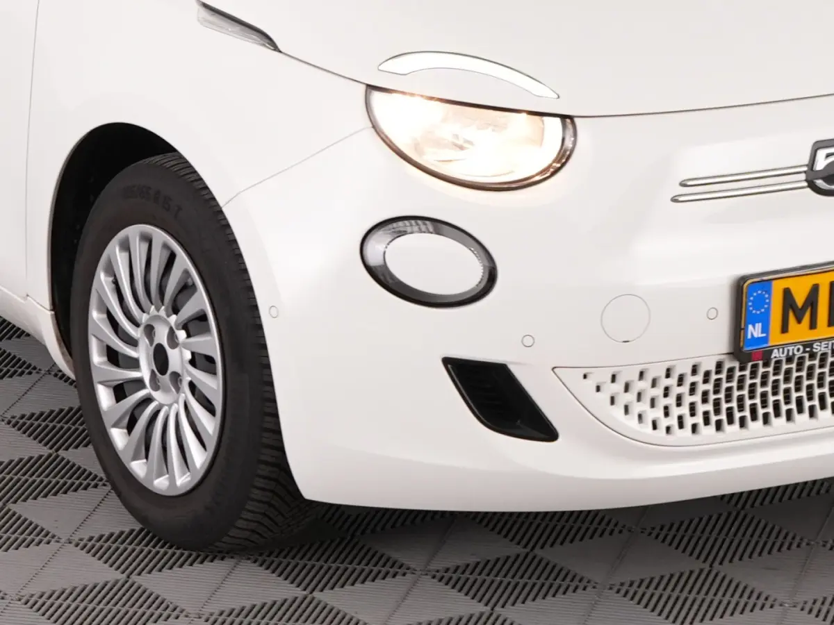 Urban 24 kWh | CARPLAY | AIRCO | SOH: 98% |