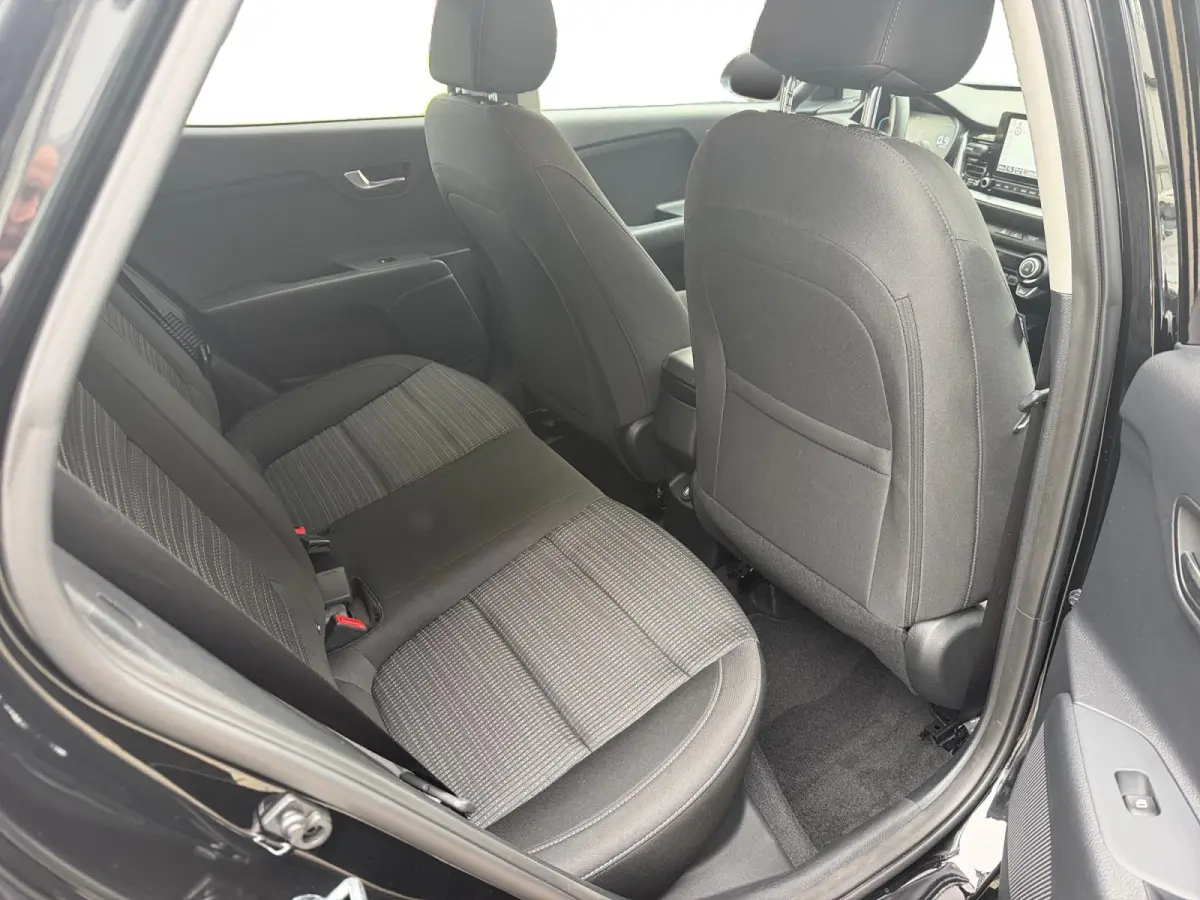 1.0 T-GDi MHEV DynamicPlusLine Dealer onderhouden | Automaat | Stuur + stoelverwarming | Climate control | Privacy glass |