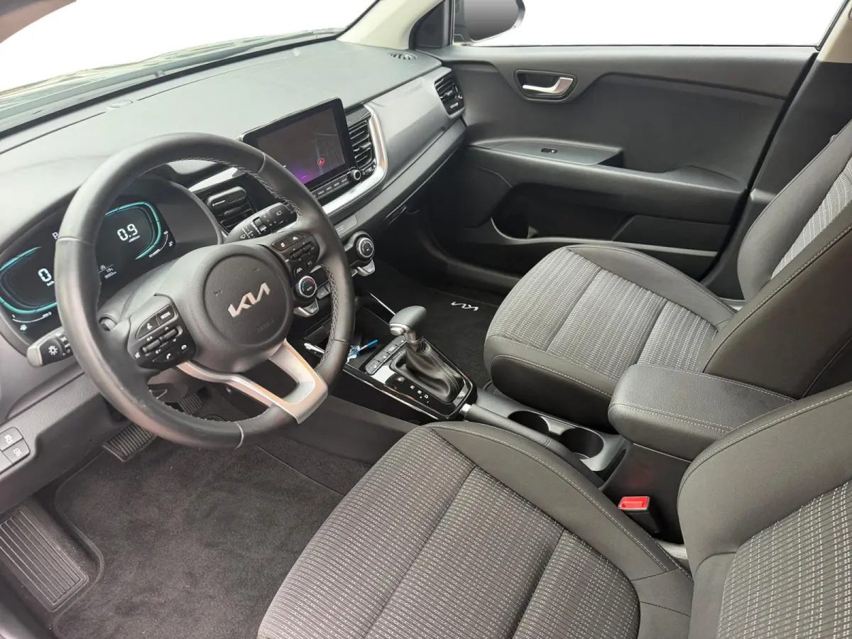 1.0 T-GDi MHEV DynamicPlusLine Dealer onderhouden | Automaat | Stuur + stoelverwarming | Climate control | Privacy glass |